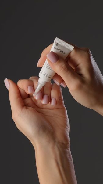 Гель для відновлення нігтьової пластини та кутикули StraDerm, Nail and Cuticle Treatment, 10 мл С-112 фото