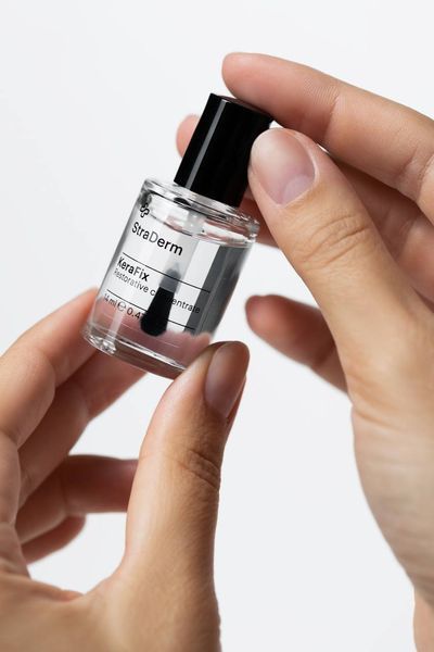 Відновлюючий концентрат для нігтів StraDerm, KeraFix 14 ml С-113 фото